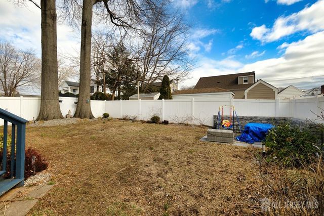 231 Hillside Road, Linden, NJ 07036
