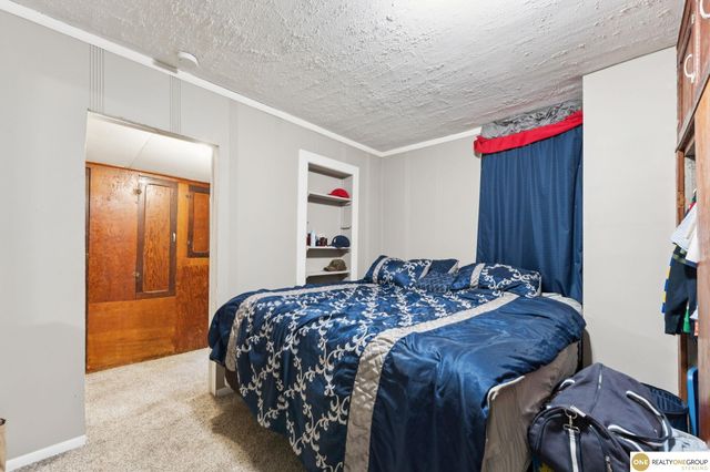 5026 S 18 Street, Omaha, NE 68107