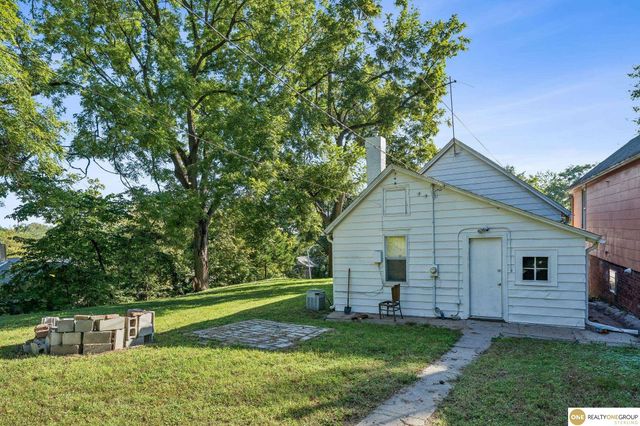 5026 S 18 Street, Omaha, NE 68107