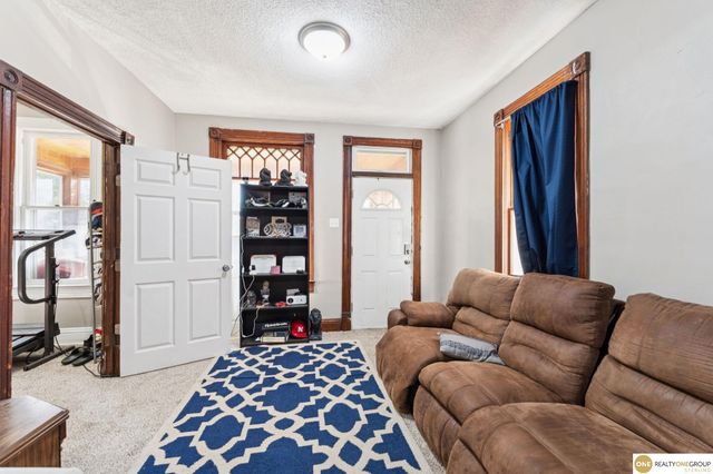 5026 S 18 Street, Omaha, NE 68107