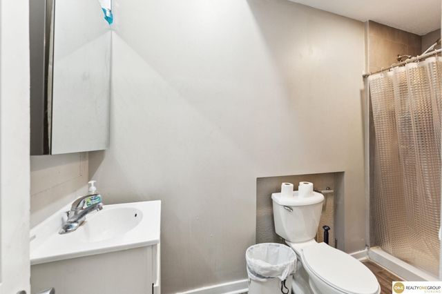 5026 S 18 Street, Omaha, NE 68107