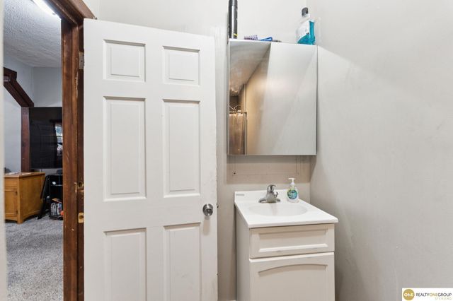 5026 S 18 Street, Omaha, NE 68107