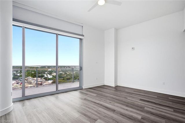 1950 Mayfair ST PH11, Naples, FL 34104