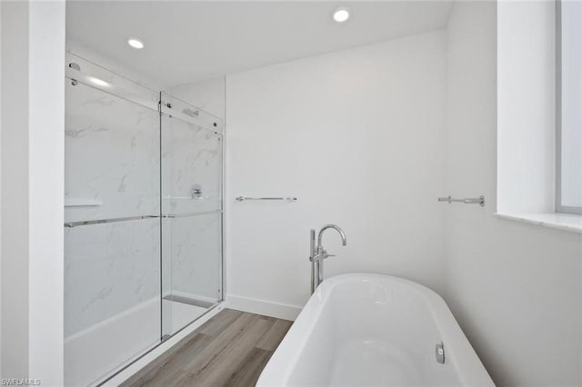 1950 Mayfair ST PH11, Naples, FL 34104