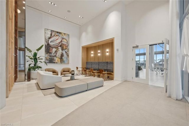 1950 Mayfair ST PH11, Naples, FL 34104