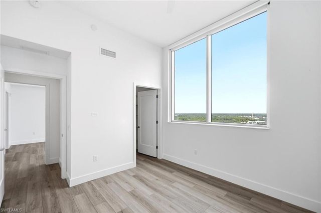 1950 Mayfair ST PH11, Naples, FL 34104