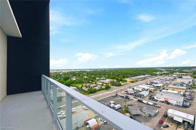 1950 Mayfair ST PH11, Naples, FL 34104