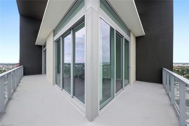 1950 Mayfair ST PH11, Naples, FL 34104