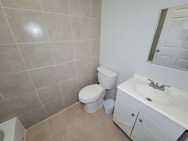 711 Avenue A 3, La Marque, TX 77568