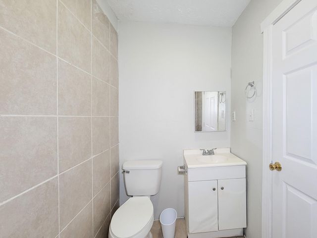 711 Avenue A 3, La Marque, TX 77568