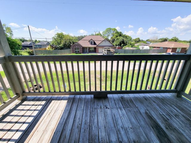 711 Avenue A 3, La Marque, TX 77568