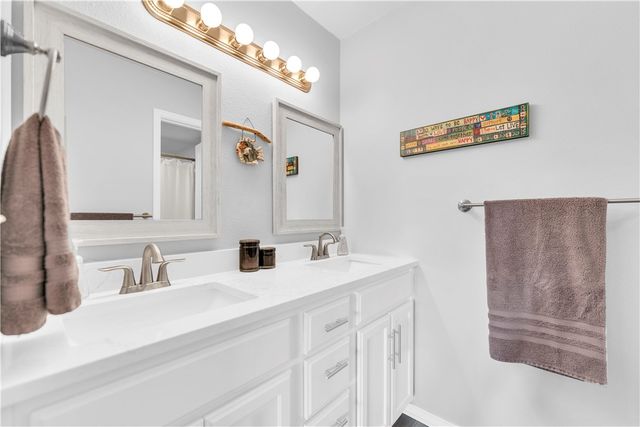 16841 Heritage Bay Road, Rogers, AR 72756