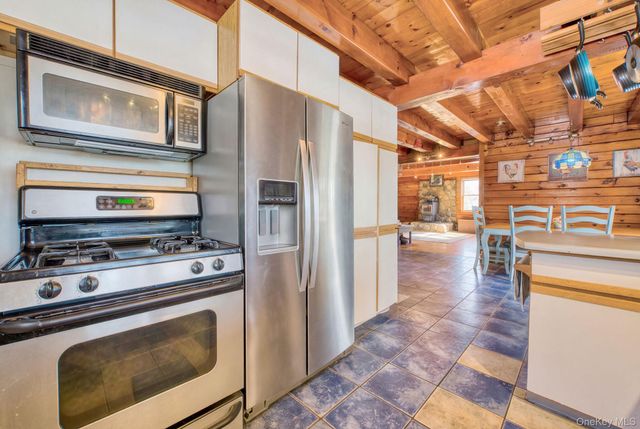 189 Yeagerville Road, Napanoch, NY 12458