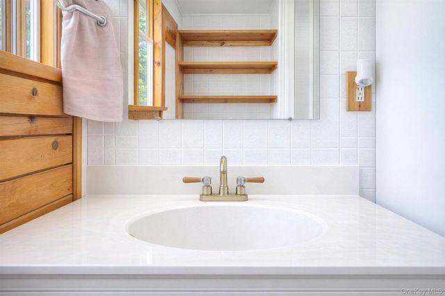 189 Yeagerville Road, Napanoch, NY 12458