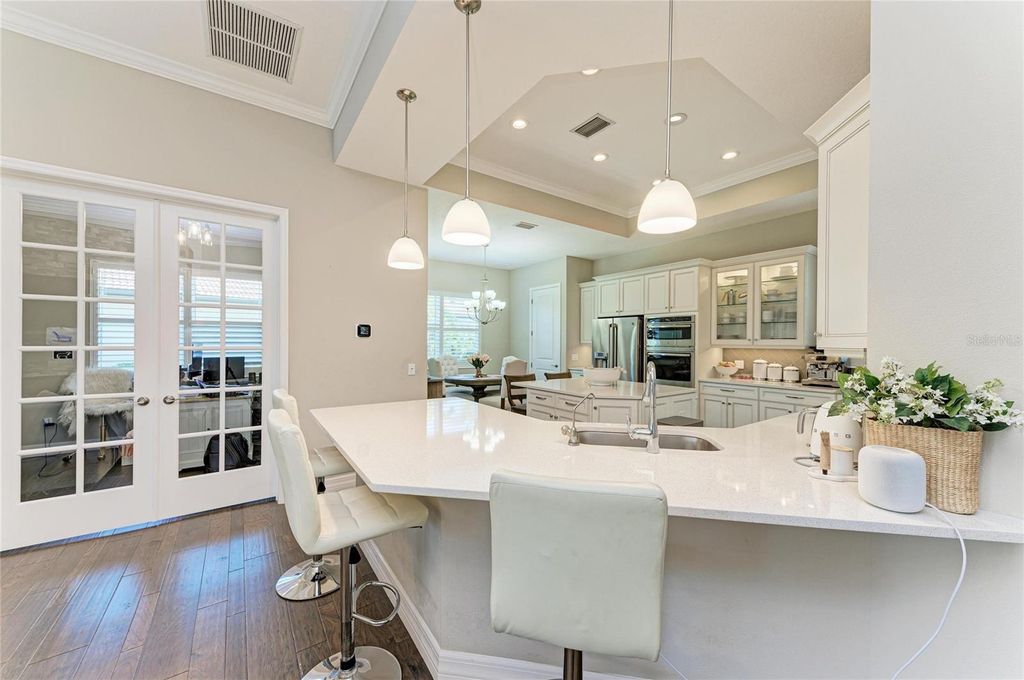 Image 12 of property listing at 4826 TOBERMORY WAY, Bradenton, FL 34211