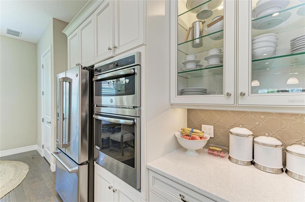 Image 17 of property listing at 4826 TOBERMORY WAY, Bradenton, FL 34211