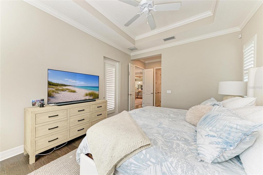 Image 27 of property listing at 4826 TOBERMORY WAY, Bradenton, FL 34211