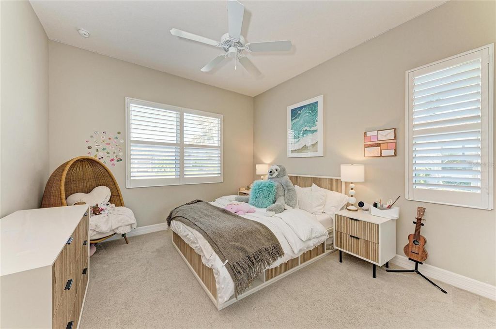 Image 33 of property listing at 4826 TOBERMORY WAY, Bradenton, FL 34211