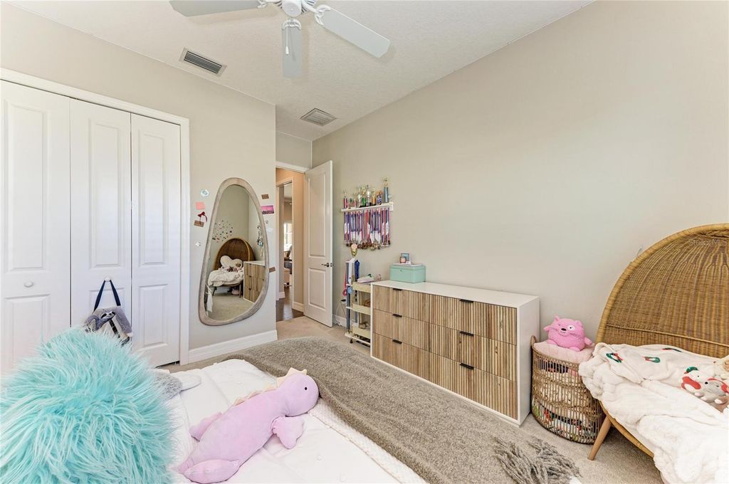 Image 34 of property listing at 4826 TOBERMORY WAY, Bradenton, FL 34211