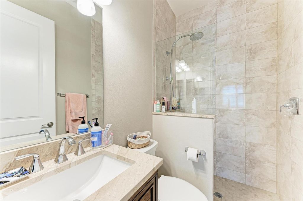 Image 38 of property listing at 4826 TOBERMORY WAY, Bradenton, FL 34211