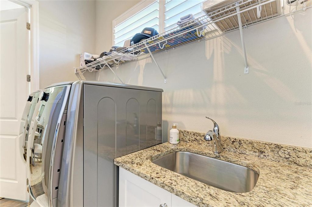 Image 40 of property listing at 4826 TOBERMORY WAY, Bradenton, FL 34211