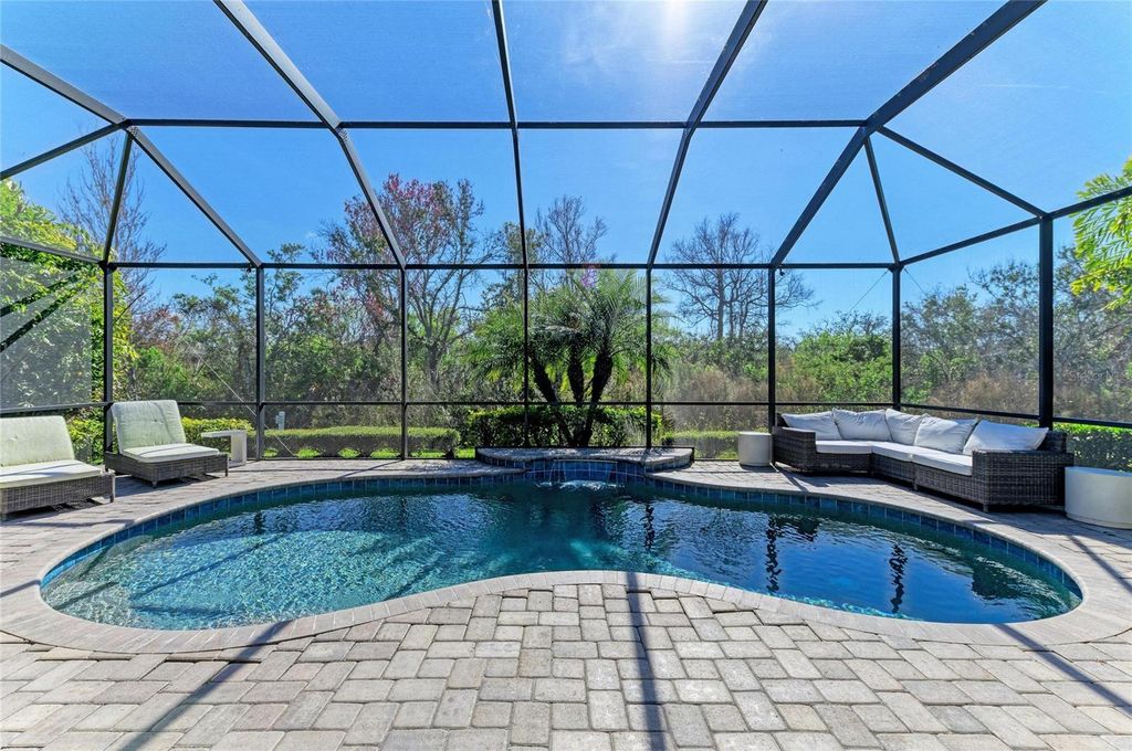 Image 45 of property listing at 4826 TOBERMORY WAY, Bradenton, FL 34211