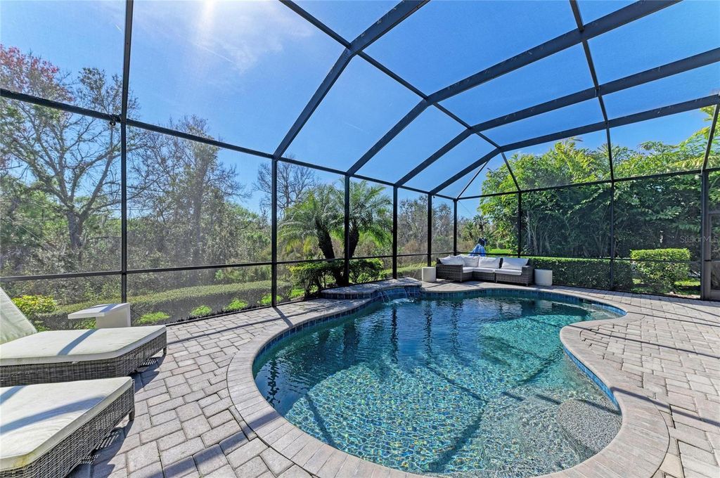 Image 46 of property listing at 4826 TOBERMORY WAY, Bradenton, FL 34211