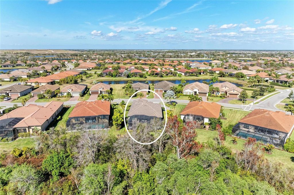 Image 48 of property listing at 4826 TOBERMORY WAY, Bradenton, FL 34211