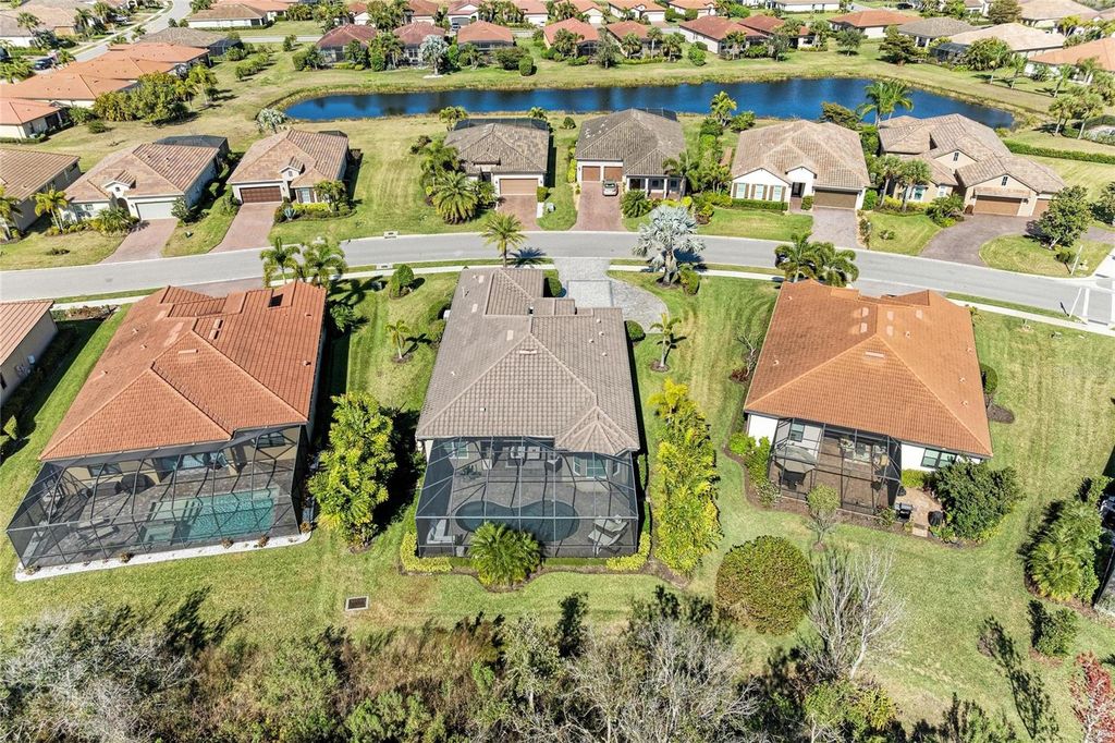 Image 52 of property listing at 4826 TOBERMORY WAY, Bradenton, FL 34211