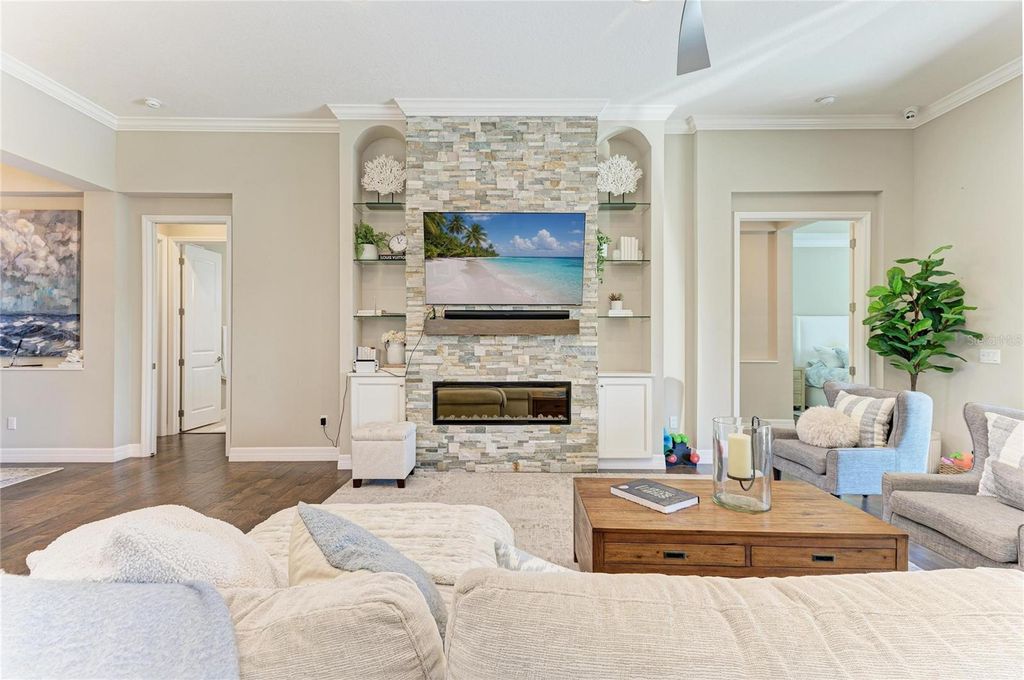 Image 10 of property listing at 4826 TOBERMORY WAY, Bradenton, FL 34211