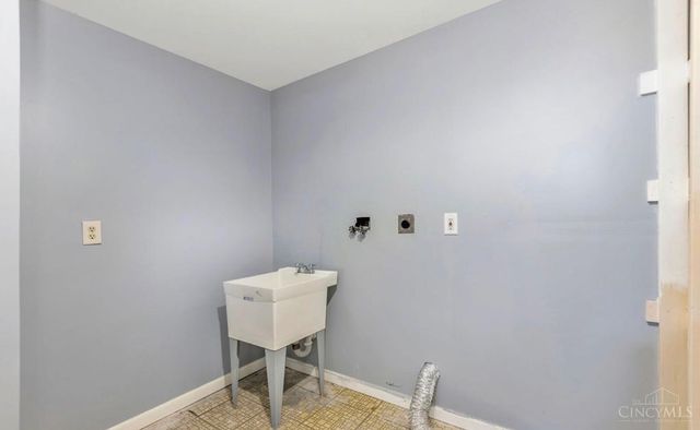 4 Old Duxbury Court, Fairfield, OH 45014