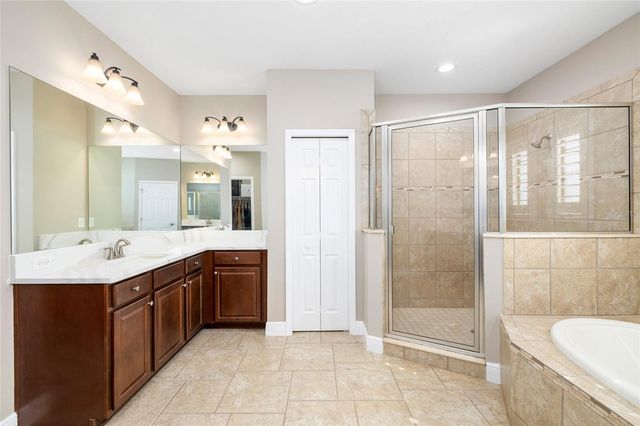 10902 CHARMWOOD DRIVE, Riverview, FL 33569