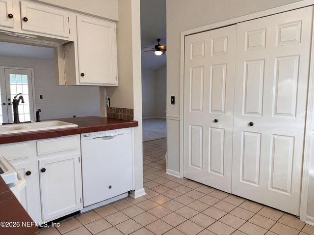 11478 MANDARIN GLEN Circle W, Jacksonville, FL 32223