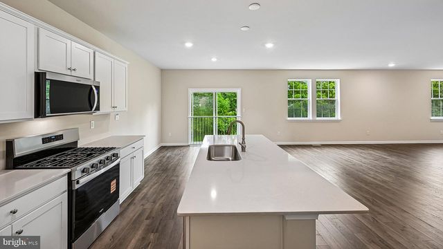 3029 MARTHA WAY, Pennsburg, PA 18073