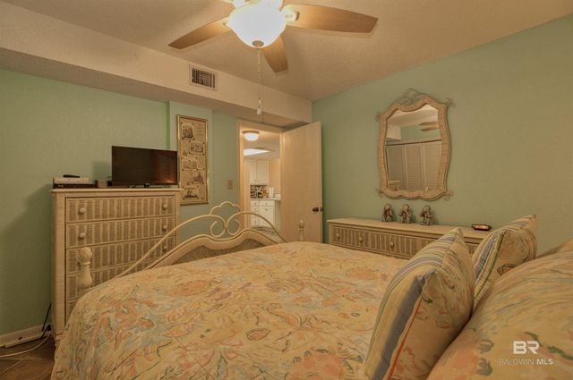 327 E Beach Boulevard 1A, Gulf Shores, AL 36542