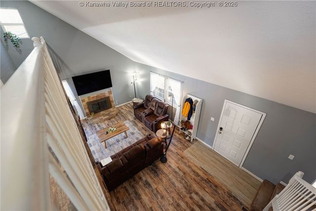 1052 Meadowview Lane, St Albans, WV 25177