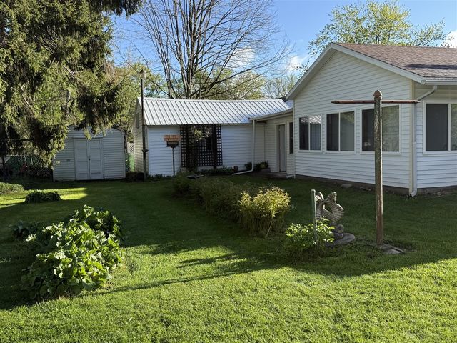 829 Dwillard Drive, Kalamazoo, MI 49048