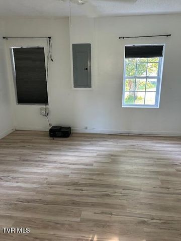 36647 Wilderness Road, Jonesville, VA 24263