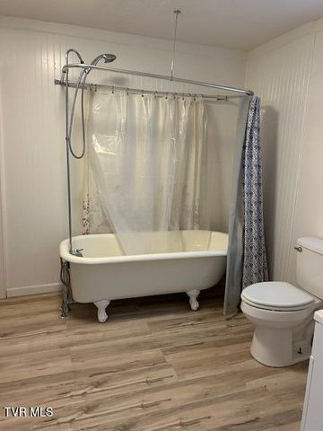 36647 Wilderness Road, Jonesville, VA 24263