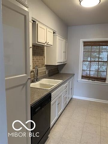 6401 Central Avenue, Indianapolis, IN 46220