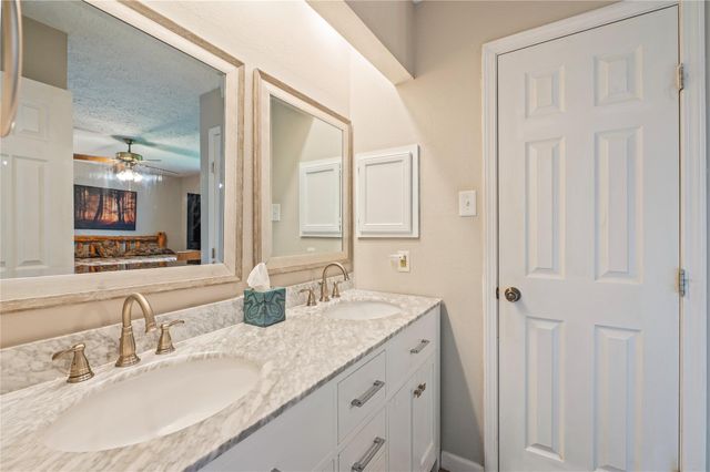 2907 Marlin Court, League City, TX 77573