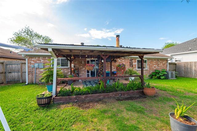 2907 Marlin Court, League City, TX 77573