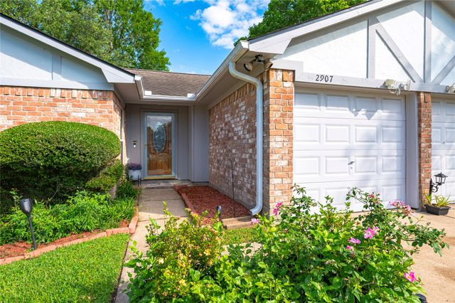 2907 Marlin Court, League City, TX 77573
