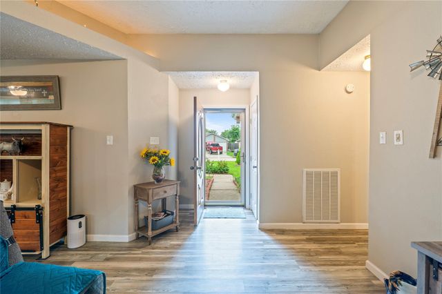 2907 Marlin Court, League City, TX 77573