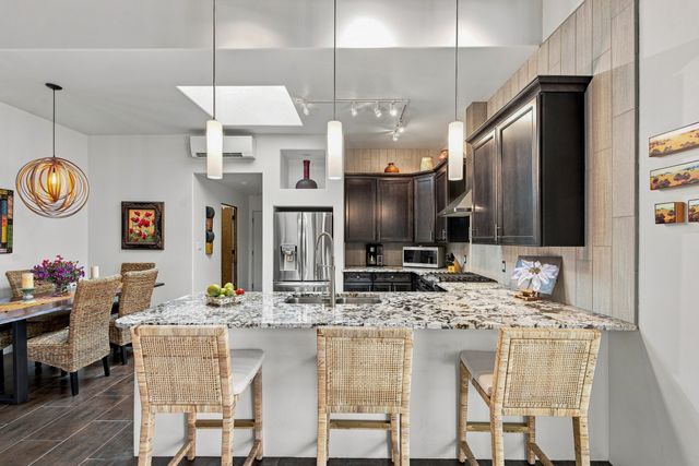 6 Camino del Centro, Santa Fe, NM 87507