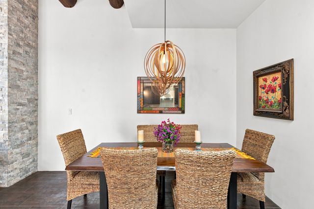 6 Camino del Centro, Santa Fe, NM 87507