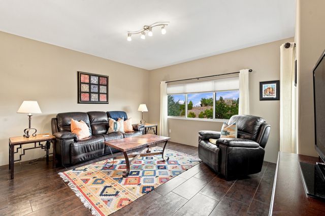 6 Camino del Centro, Santa Fe, NM 87507