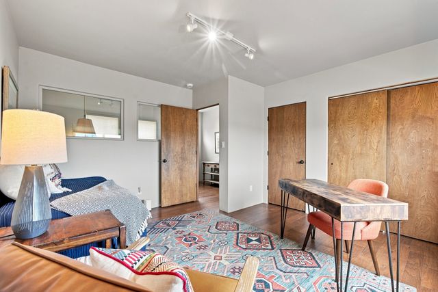 6 Camino del Centro, Santa Fe, NM 87507