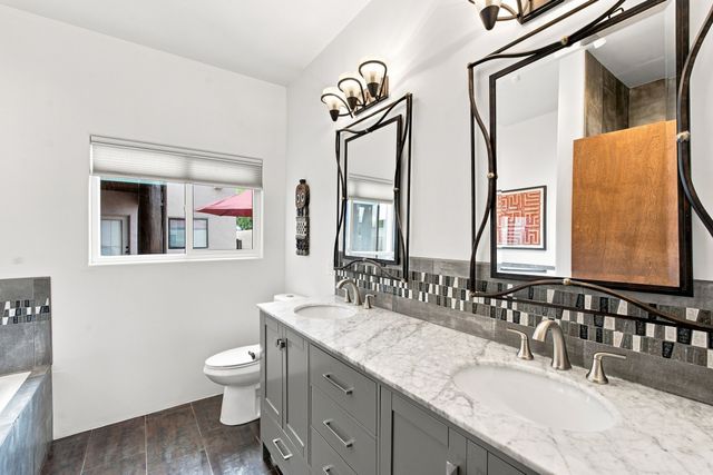 6 Camino del Centro, Santa Fe, NM 87507