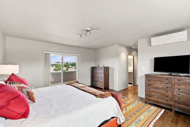 6 Camino del Centro, Santa Fe, NM 87507